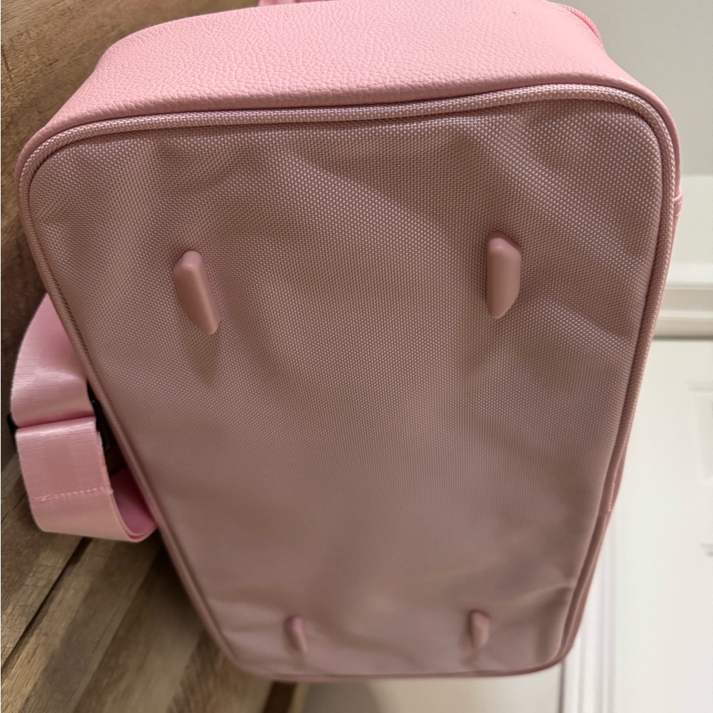SwissGear Pink Travel Duffel Bag - Picture 6 of 13
